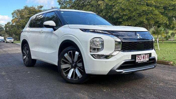 2025 Mitsubishi Outlander