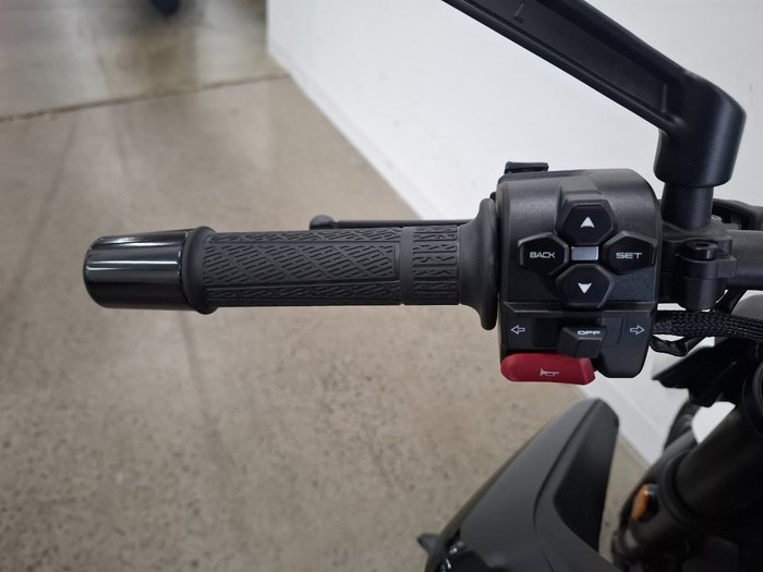 2025 CFMOTO 2025 CF Moto 650CC 675NK ABS ?