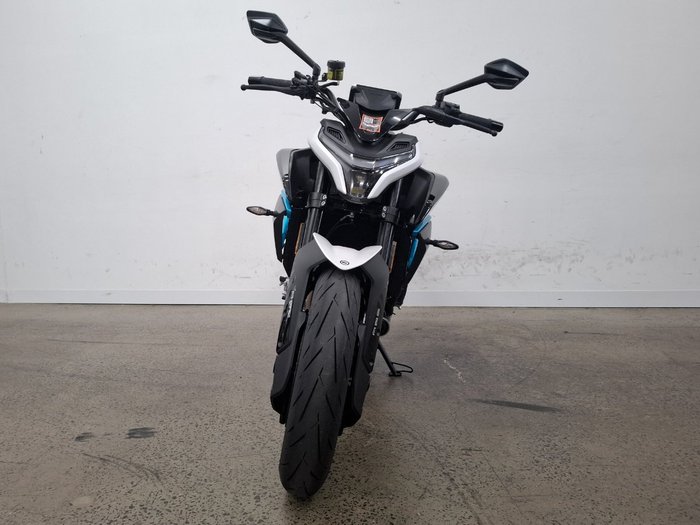 2025 CFMOTO 2025 CF Moto 650CC 675NK ABS ?