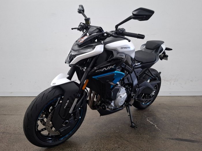 2025 CFMOTO 2025 CF Moto 650CC 675NK ABS ?