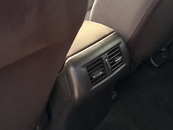 2018 Nissan Navara ST
