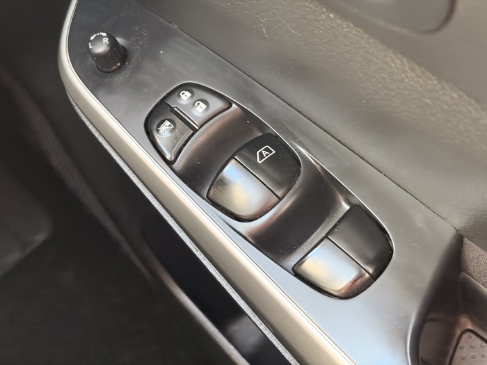 2018 Nissan Navara ST