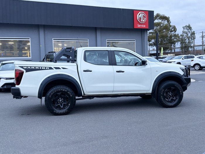 2022 Nissan Navara SL Warrior