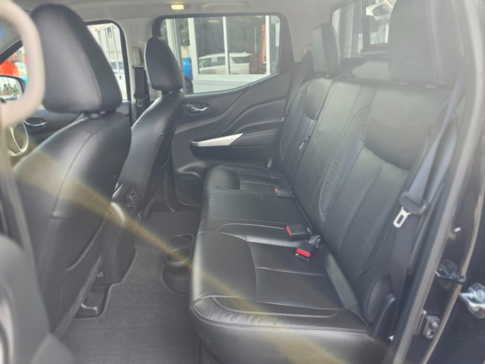 2016 Nissan Navara ST-X