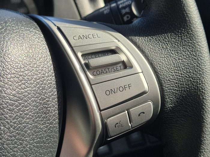 2015 Nissan Navara ST-X