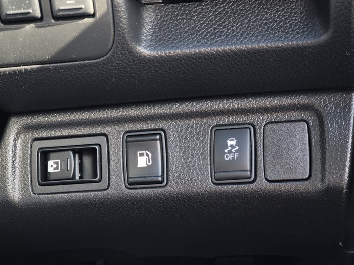 2015 Nissan Navara ST-X