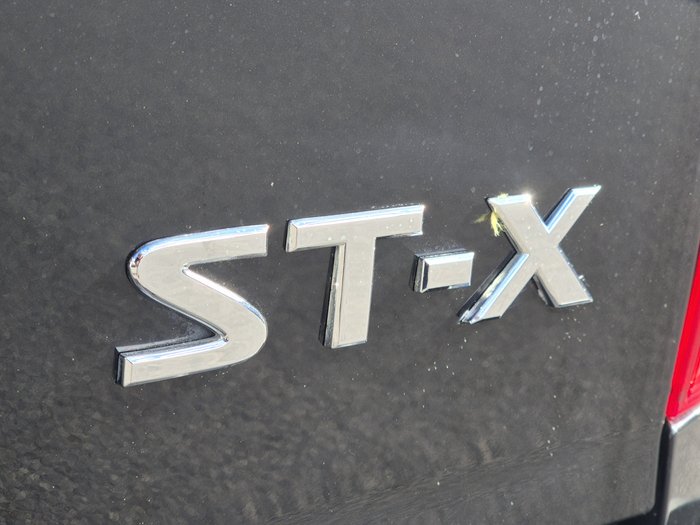 2015 Nissan Navara ST-X