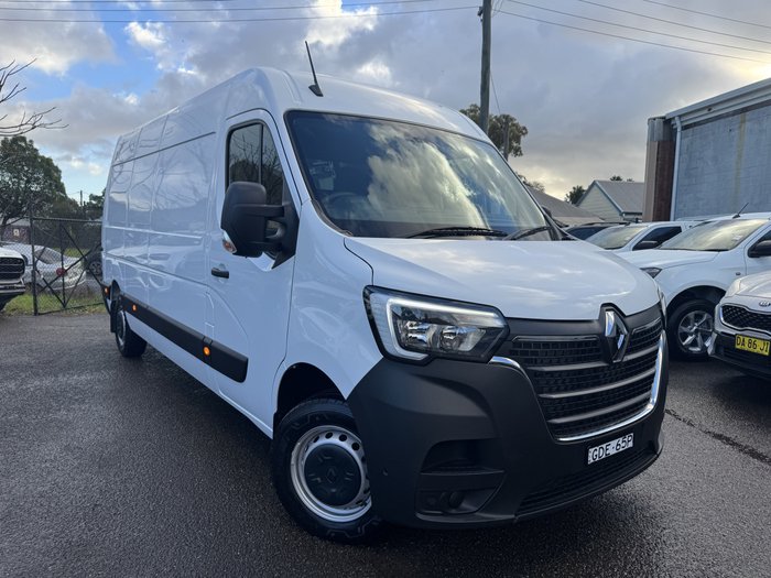 2024 Renault Master