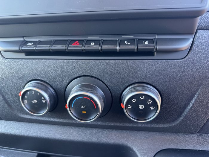 2024 Renault Master Pro 110kW X62 Phase 2 MY25 Mineral White