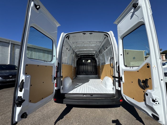 2024 Renault Master Pro 110kW X62 Phase 2 MY25 Mineral White