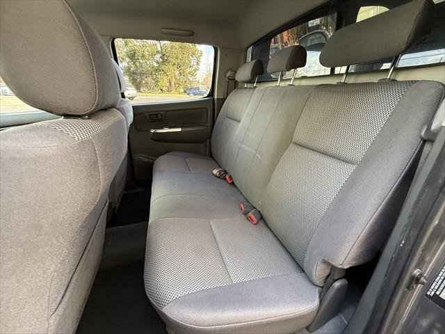 2012 Toyota Hilux SR5