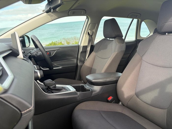 2024 Toyota RAV4 GX