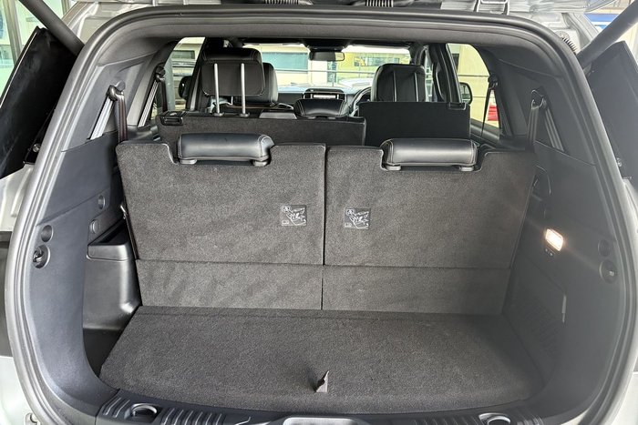 2025 Ford Everest Platinum