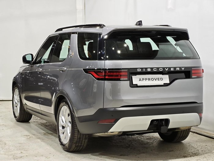 2025 Land Rover Discovery D350 S