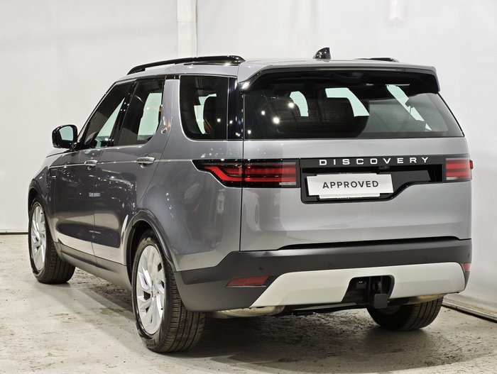 2025 Land Rover Discovery D350 S