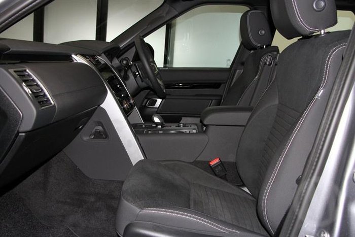 2025 Land Rover Discovery D350 S