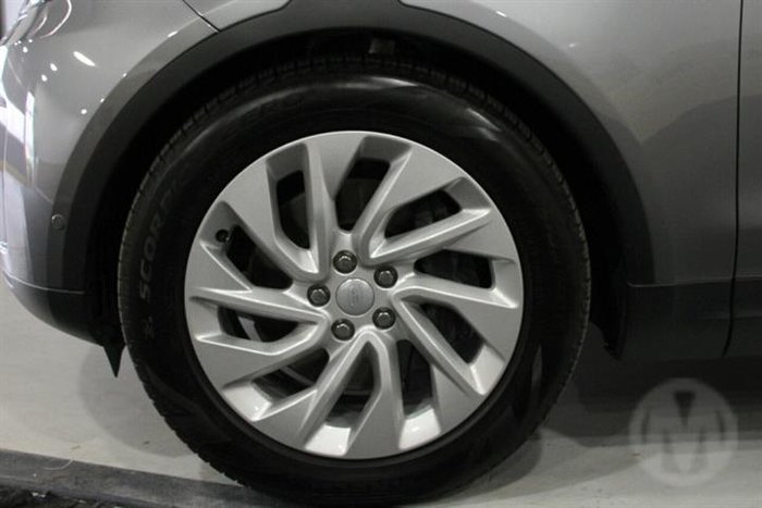 2025 Land Rover Discovery D350 S