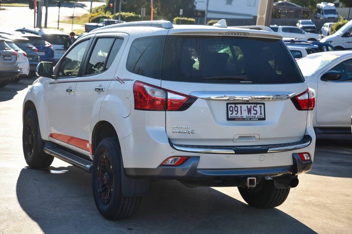 2016 Isuzu MU-X LS-T