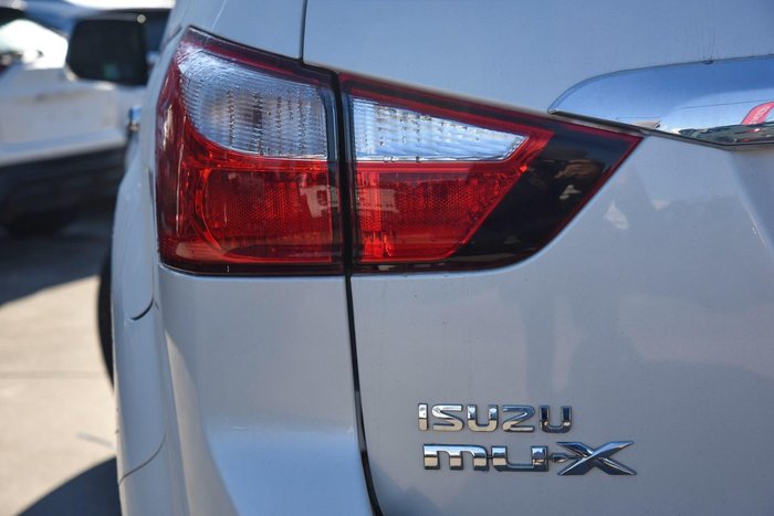 2016 Isuzu MU-X LS-T