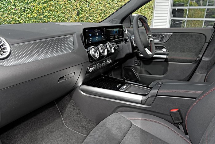 2026 Mercedes-Benz GLA-Class GLA250 e with EQ hybrid technology