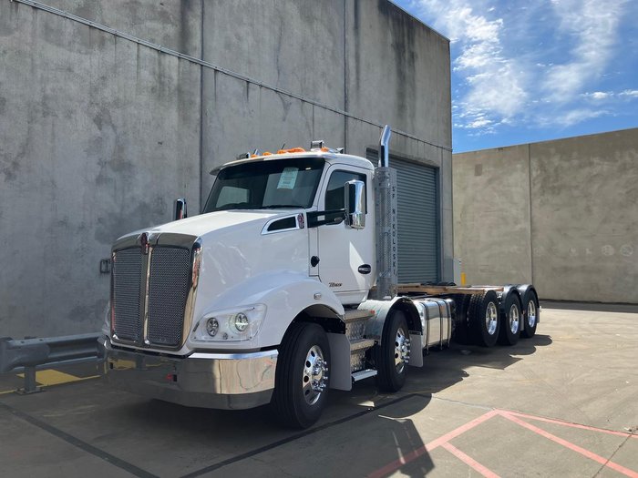 2025 Kenworth T610