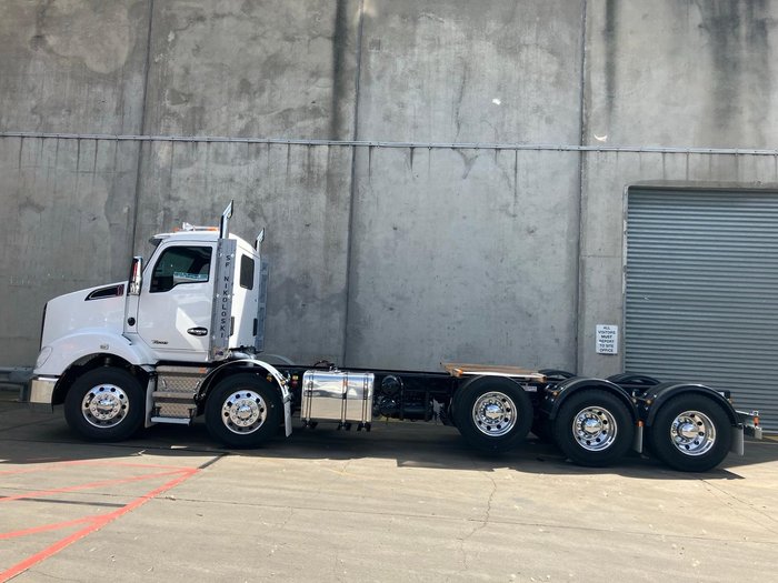 2025 Kenworth T610