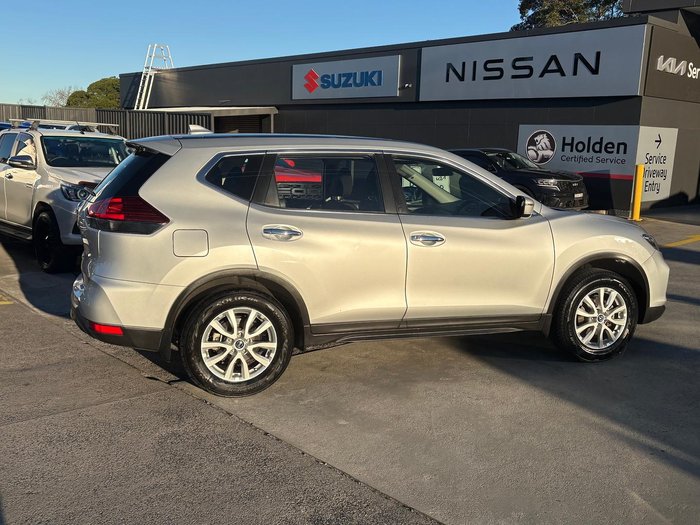 2022 Nissan X-TRAIL ST