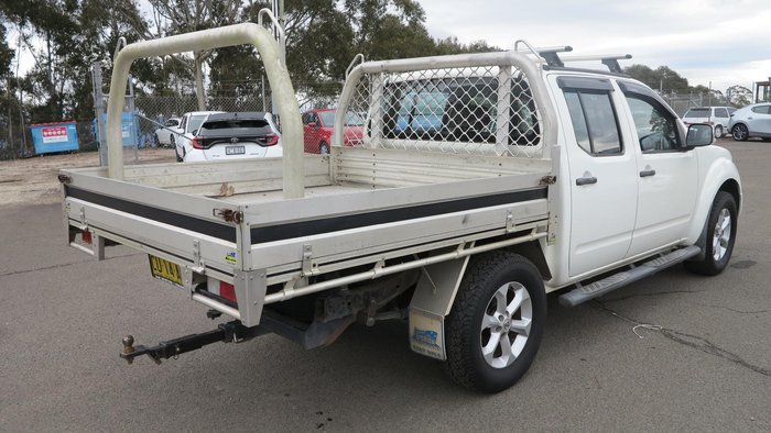 2010 Nissan Navara ST-X