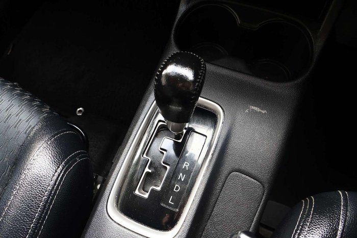 2014 Mitsubishi Outlander LS