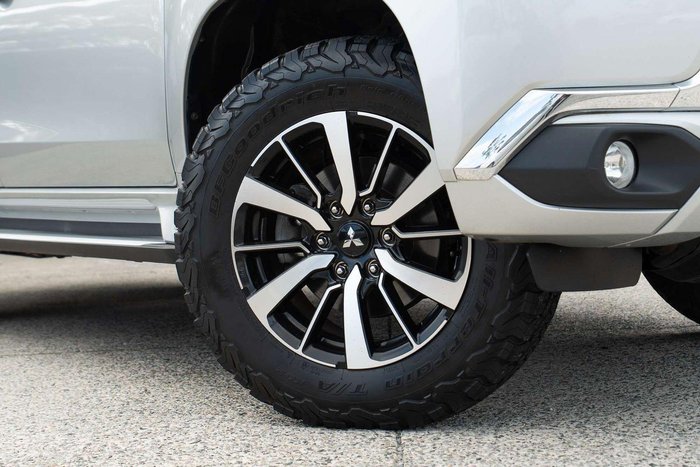 2016 Mitsubishi Pajero Sport GLS