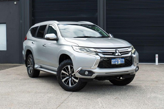 2016 Mitsubishi Pajero Sport GLS