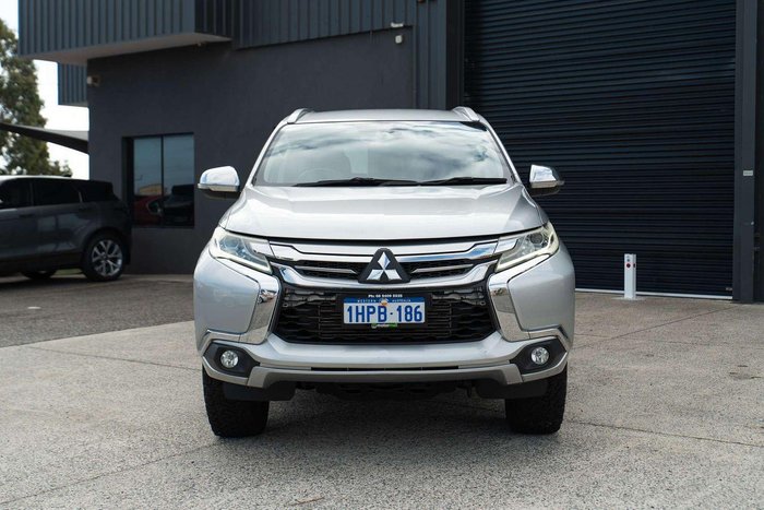 2016 Mitsubishi Pajero Sport GLS