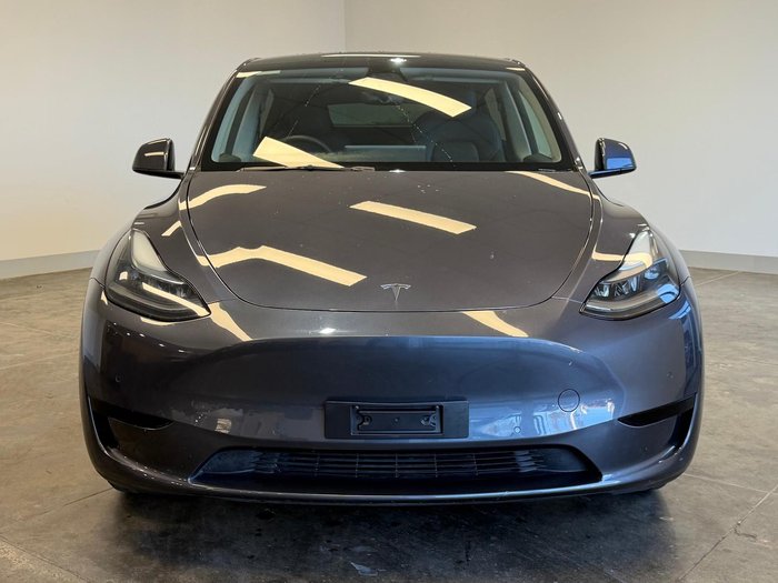 2023 Tesla Model Y Rear-Wheel Drive