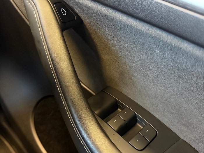 2023 Tesla Model Y Rear-Wheel Drive