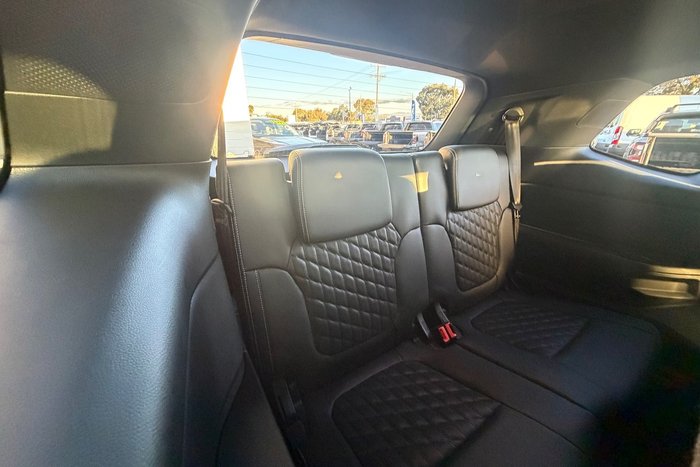 2025 Ford Everest Platinum