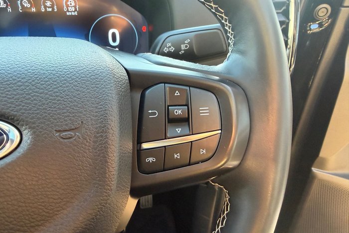 2025 Ford Everest Platinum
