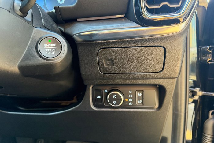 2025 Ford Everest Platinum