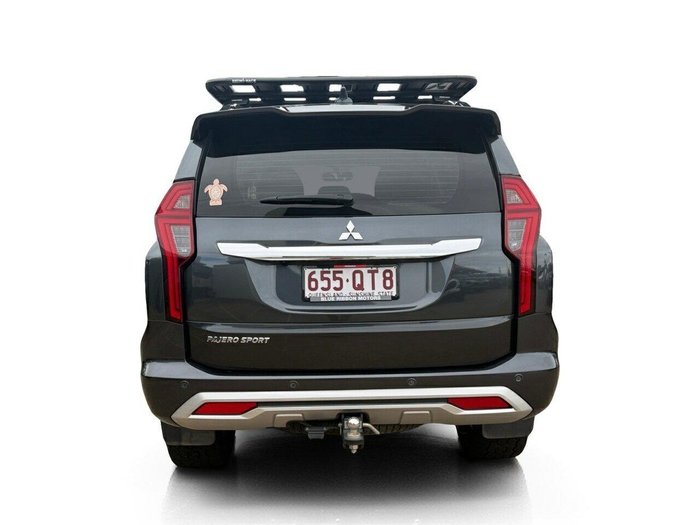 2023 Mitsubishi Pajero Sport GLX