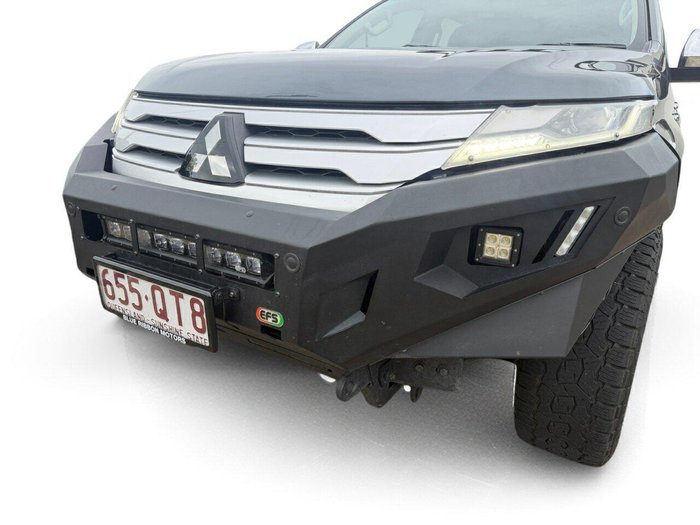 2023 Mitsubishi Pajero Sport GLX