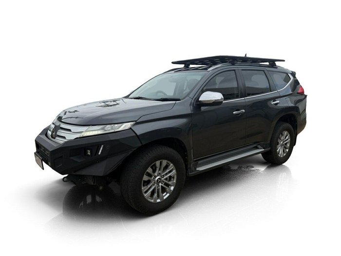 2023 Mitsubishi Pajero Sport GLX