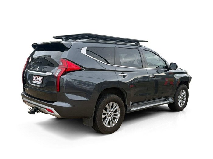 2023 Mitsubishi Pajero Sport GLX