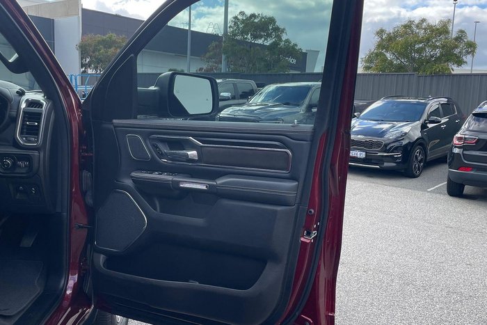 2024 RAM 1500 Laramie Sport RamBox