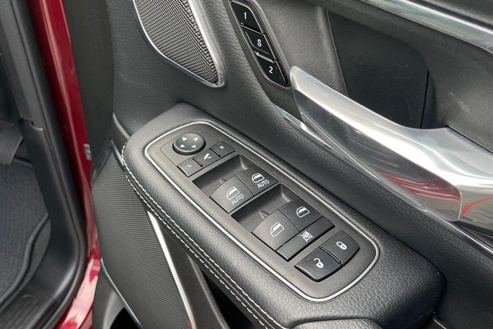 2024 RAM 1500 Laramie Sport RamBox