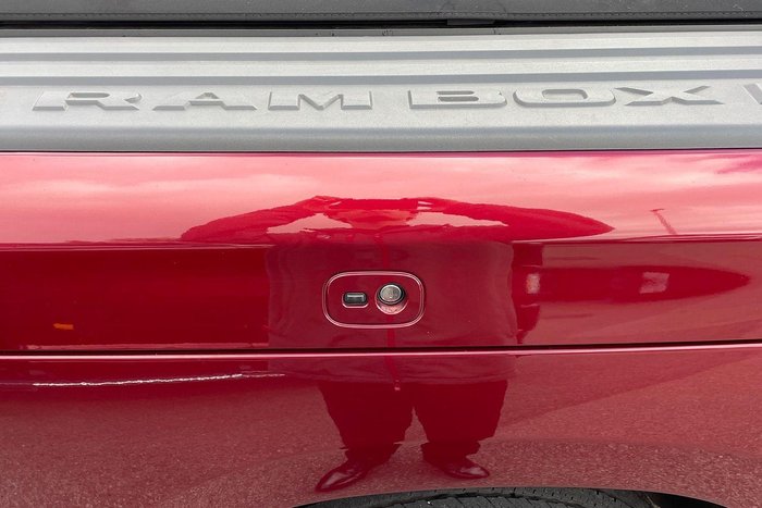 2024 RAM 1500 Laramie Sport RamBox