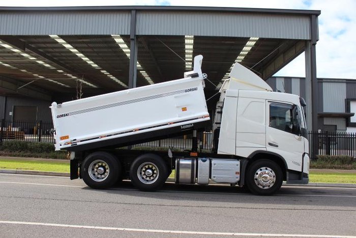 2021 Volvo Fm Series FM11