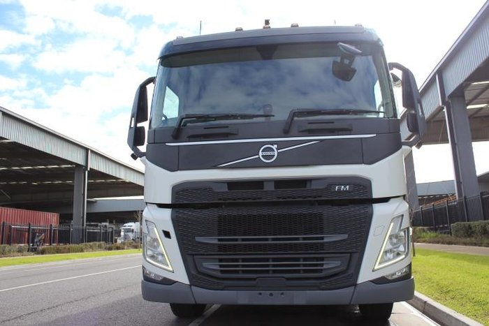2021 Volvo Fm Series FM11