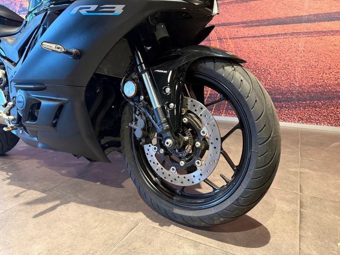 2023 Yamaha YZF-R3 R3 Black