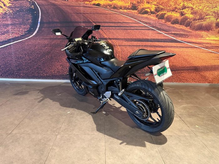 2023 Yamaha YZF-R3 R3 Black