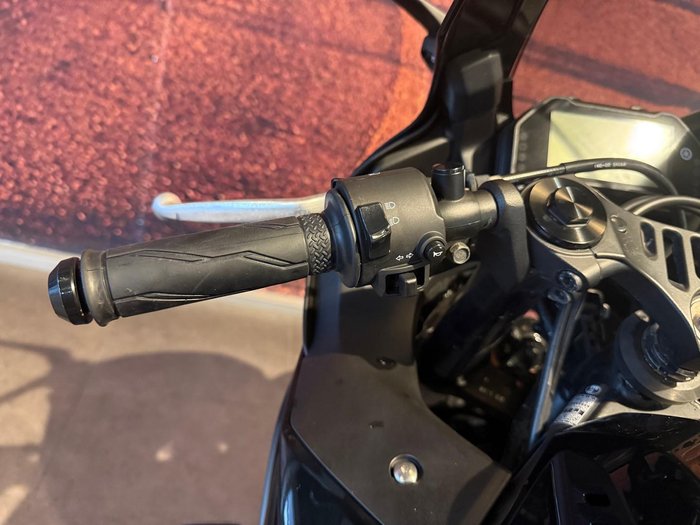 2023 Yamaha YZF-R3 R3 Black