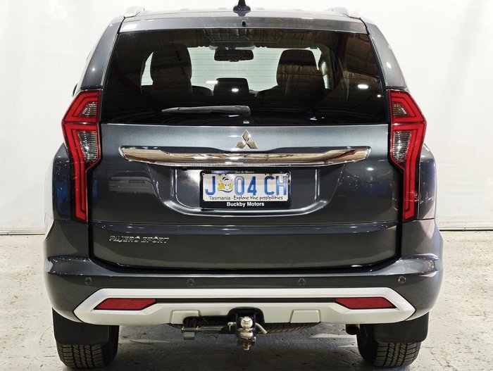 2020 Mitsubishi Pajero Sport GLS